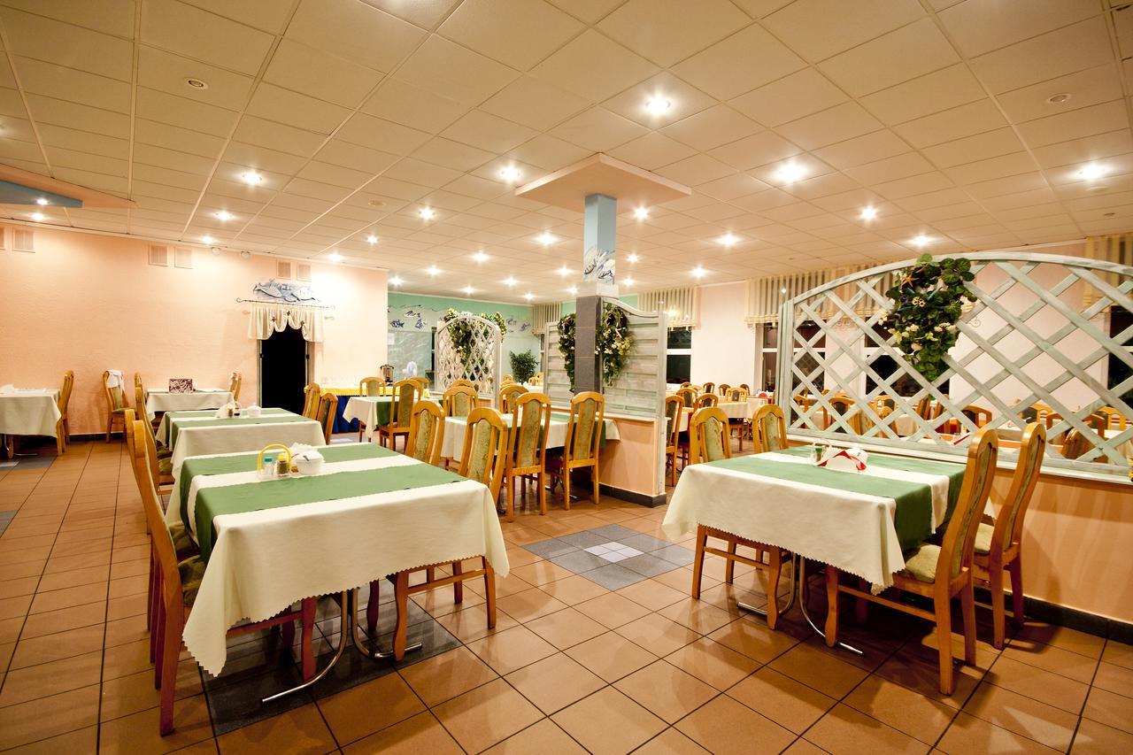 Hôtel Osrodek Wypoczynkowy Zlota Plaza à Mielno  Extérieur photo